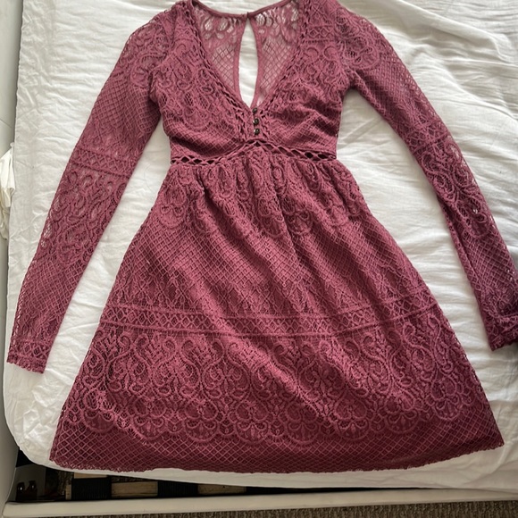 Hollister Pink Lace Long Sleeve Dress - Picture 2 of 3